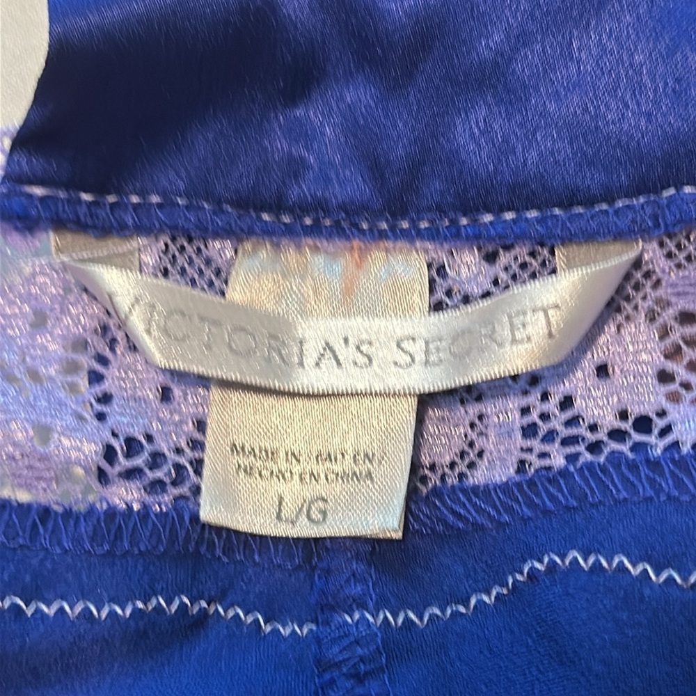 Victoria’s Secret Satin and Lace Teddy - Picture 5 of 8